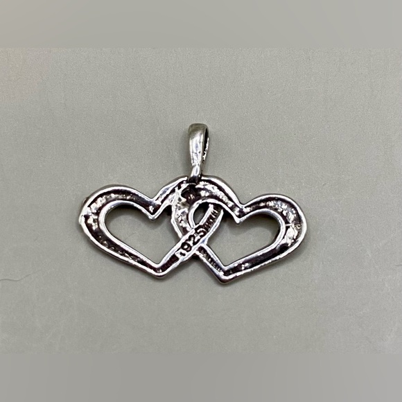 STERLING SILVER INTERLOCKING HEARTS; Stamped 925; Never worn; Vintage. - Picture 2 of 4